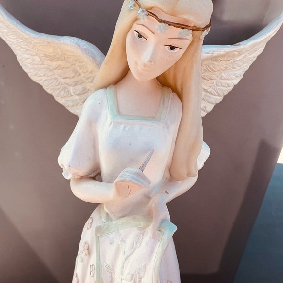 I Believe Collection “Angels Among Us” figurine. Perfect condition. No box. - Picture 5 of 5